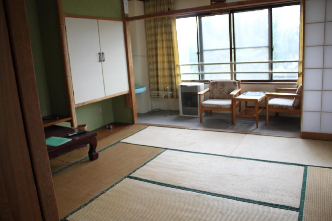 Cafe Cerisier栖里時絵 Hotell Myoko Eksteriør bilde